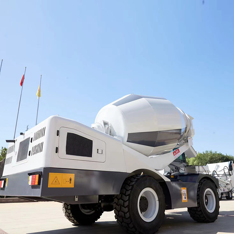 4-Wheel Drive Concrete Self-lo - Concrete Mixer Machine recension och pris