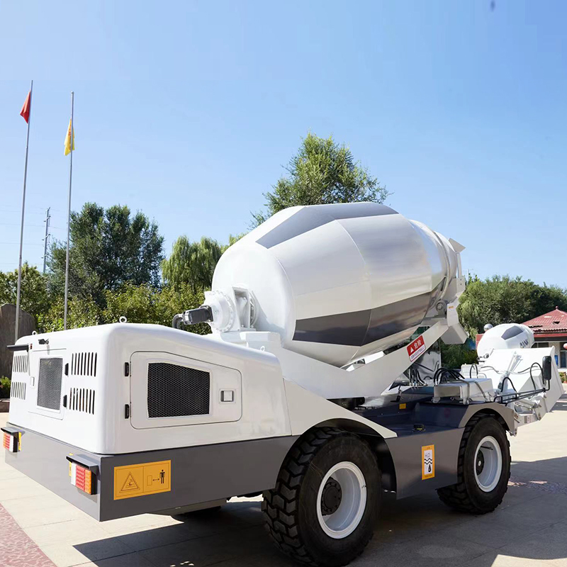 4-Wheel Drive Concrete Self-lo - Concrete Mixer Machine recension och pris